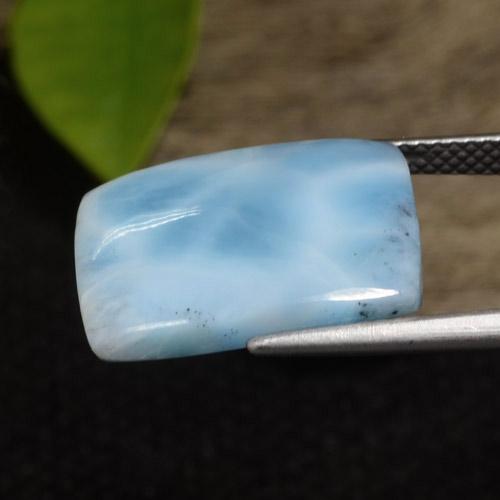 Larimar azul natural de 9,76 ct, baguette, opaco