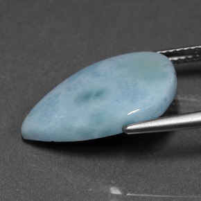 Larimar azul natural de 6,90 ct, en forma de pera, opaco
