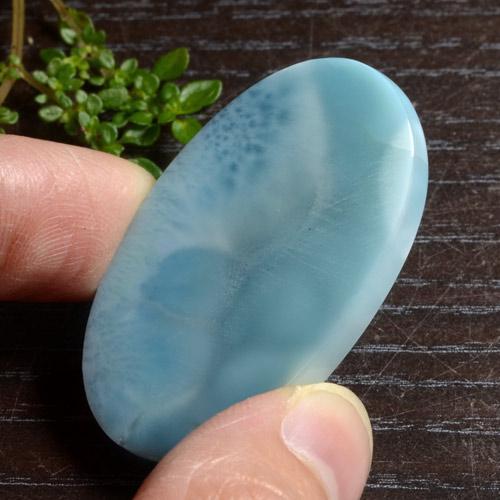 Larimar azul natural de 51,45 ct, corte óvalo, opaco