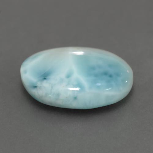 larimar Azul verdoso claro natural de 6.28 ct, Corte Óvalo, Opaco