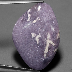 Lepidolita violeta natural de 27,59 ct, forma elegante, opaco