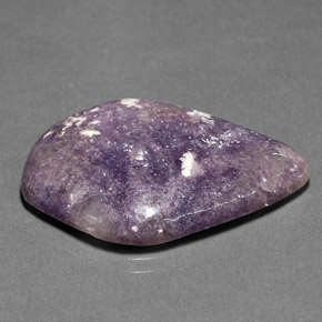 Lepidolita violeta natural de 25,88 ct, forma elegante, opaco