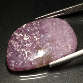 Lepidolita violeta natural de 20,92 ct, forma elegante, opaco