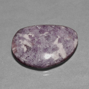 Lepidolite Violeta natural de 24.77 ct, Forma elegante, Opaco