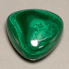 Malaquita verde natural de 22,53 ct, trillón, opaco