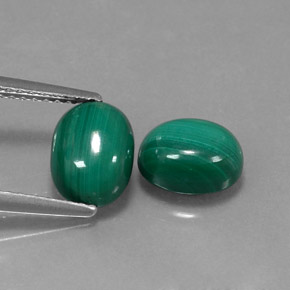 Gemas de malaquita verde natural de  ct, corte óvalo, opaco