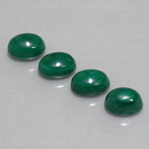 Gemas de malaquita verde natural de  ct, corte óvalo, opaco