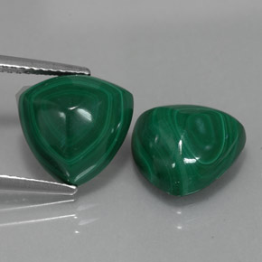 Gemas de malaquita verde natural de  ct, trillón, opaco