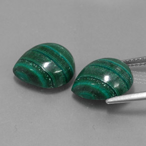 Gemas de malaquita verde natural de  ct, en forma de pera, opaco