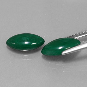 Gemas de malaquita verde natural de  ct, marquesa, opaco