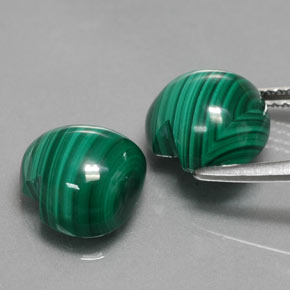 Gemas de malaquita verde natural de  ct, forma de corazón, opaco