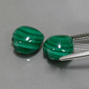 Gemas de malaquita verde natural de  ct, forma de corazón, opaco