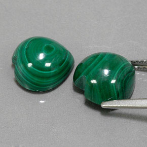 Gemas de malaquita verde natural de  ct, forma de corazón, opaco
