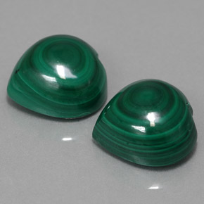 Gemas de malaquita verde natural de  ct, forma de corazón, opaco