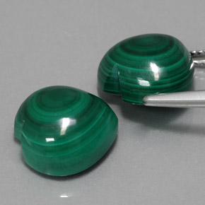 Gemas de malaquita verde natural de  ct, forma de corazón, opaco