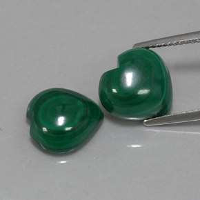 Gemas de malaquita verde natural de  ct, forma de corazón, opaco