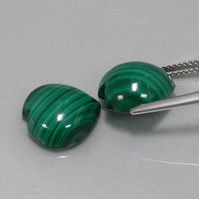 Gemas de malaquita verde natural de  ct, forma de corazón, opaco