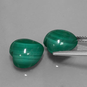 Gemas de malaquita verde natural de  ct, forma de corazón, opaco