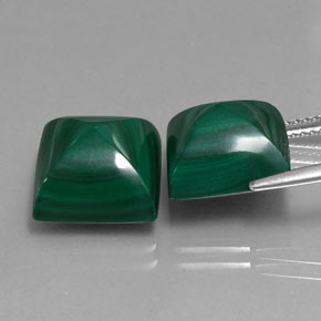 Gemas de malaquita verde natural de  ct, cuadrado, opaco