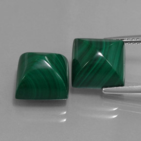 Gemas de malaquita verde natural de  ct, cuadrado, opaco