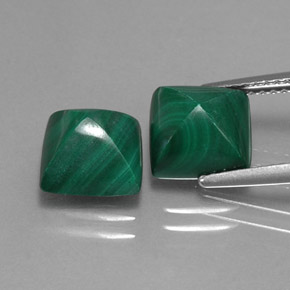 Gemas de malaquita verde natural de  ct, cuadrado, opaco