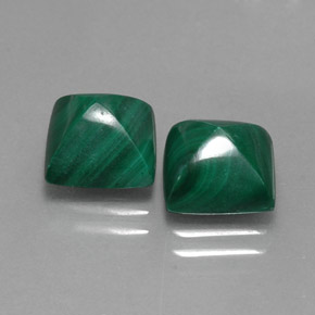 Gemas de malaquita verde natural de  ct, cuadrado, opaco