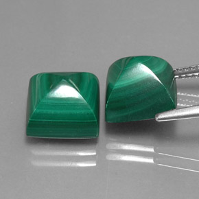 Gemas de malaquita verde natural de  ct, cuadrado, opaco