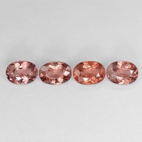 4.27ctw Natural Rojo cálido granate malayo, Ovalada, VVS-VS