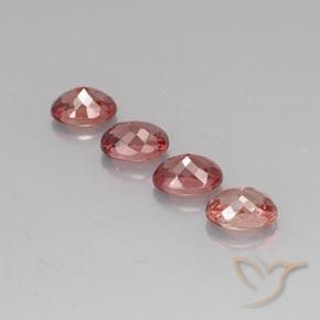 Gemas de granate malayo Rojo claro natural de 4.14 ct, Ovalada, VVS-VS
