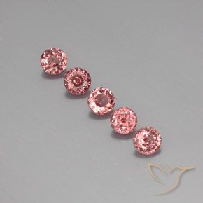 4.05ctw Natural Rosado medio granate malayo, Redondo, VS, Photo A