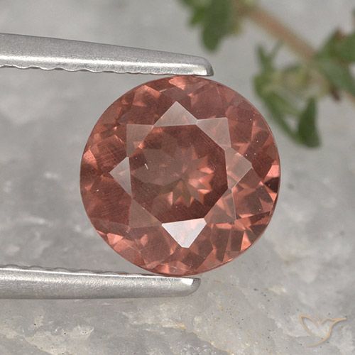 1.65ct Natural Rojo ladrillo granate malayo, Redondo, VS