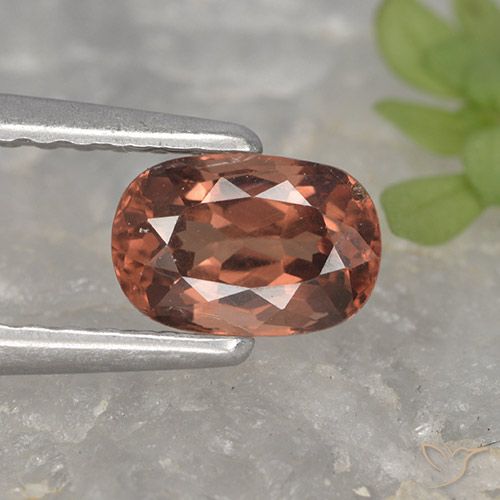 0.79ct Natural Rojo rosado oscuro granate malayo, Forma Cojín, VVS-VS, Photo A