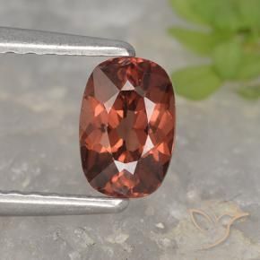granate malayo Rojo carmesí intenso natural de 0.72 ct, Forma Cojín, VVS-VS