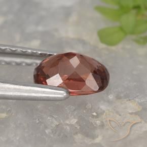 granate malayo Rojo carmesí intenso natural de 0.72 ct, Forma Cojín, VVS-VS