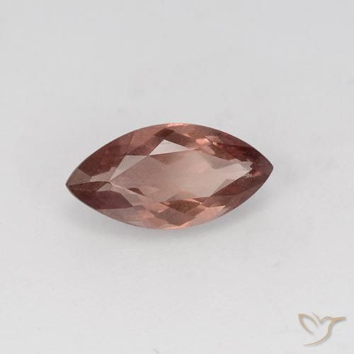 granate malayo Rojo cálido natural de 1.35 ct, Marquesa, VVS-VS