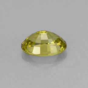 Pequeño granate Verde amarillento natural de 1.24 ct, Corte Óvalo, VS