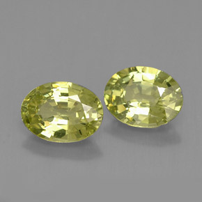 Gemas de granate de malí verde natural de  ct, corte óvalo, VVS-VS