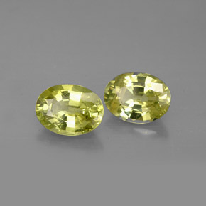 Gemas de granate de malí verde natural de  ct, corte óvalo, VS
