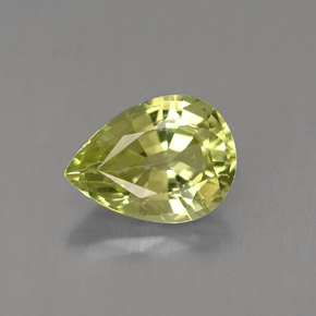 Pequeño granate Verde amarillento natural de 1.29 ct, En forma de pera, VS