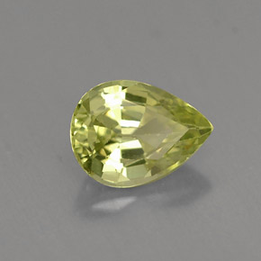 Pequeño granate Verde amarillento natural de 1.29 ct, En forma de pera, VS