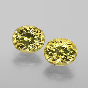Gemas de granate de malí verde natural de  ct, corte óvalo, VVS-VS