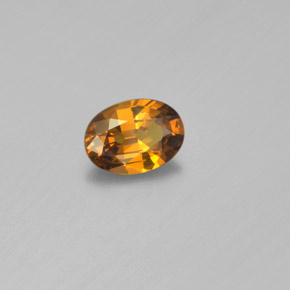 Pequeño granate Dorado verdoso natural de 0.84 ct, Corte Óvalo, VVS