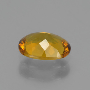 Pequeño granate Dorado verdoso natural de 0.71 ct, Corte Óvalo, VVS
