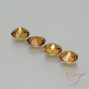 Gemas de Pequeño granate Marrón caramelo natural de 2.41 ct, Ovalada, VVS-VS