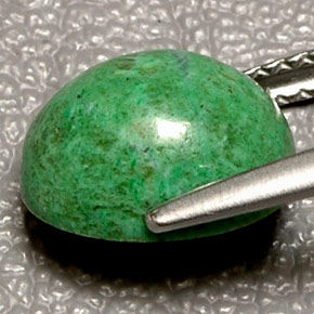 Maw-sit-sit verde natural de 3,25 ct, corte óvalo, opaco