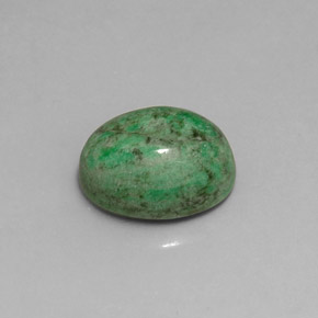 Maw-sit-sit verde natural de 8,57 ct, corte óvalo, opaco