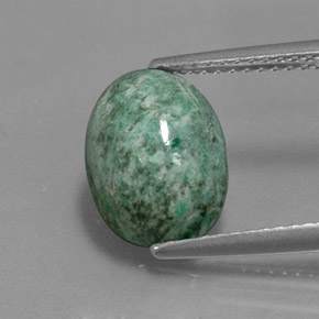 Maw-sit-sit verde natural de 4,23 ct, corte óvalo, opaco