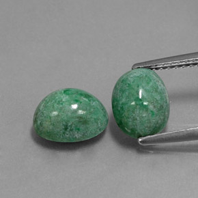 Gemas de maw-sit-sit verde natural de  ct, corte óvalo, opaco
