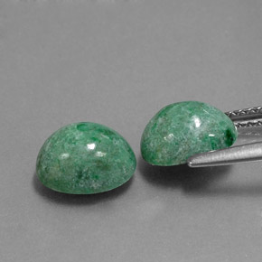 Gemas de maw-sit-sit verde natural de  ct, corte óvalo, opaco