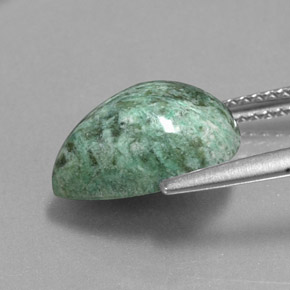 Maw-sit-sit verde natural de 4,70 ct, en forma de pera, opaco